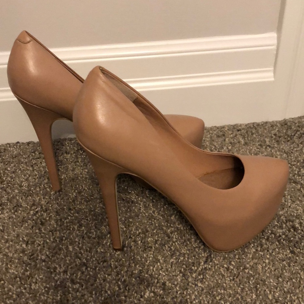 Steve Madden heels never worn